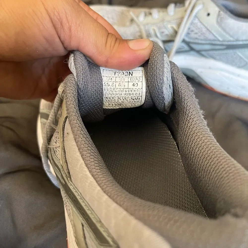 ASICS gt1000 - Picture 3 of 4